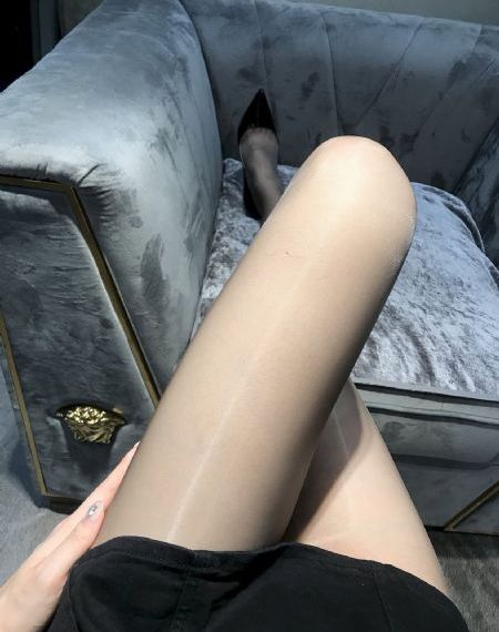 最新窝窝妺妺人体艺_1080P在线视频播放