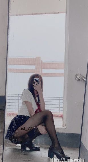 女教师上课没有穿内裤在线_4K动漫在线观看