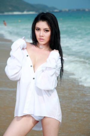天天综合天天翘AV人妻天_在线电影观看