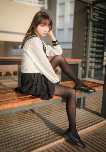 色yeye高清在线_HD在线视频观看