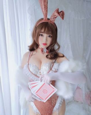 花女情狂在线观看_DVD视频大全