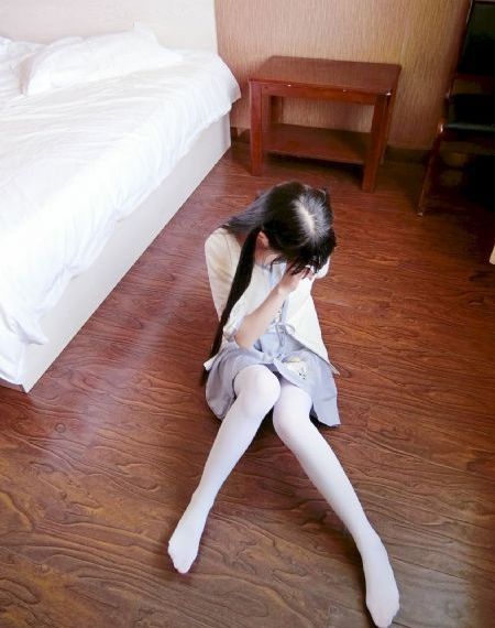 国产人人草_超清免费观看超清