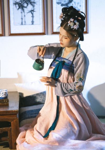 粉嫩av在线一区二区三区四区_BD韩语高清在线观看