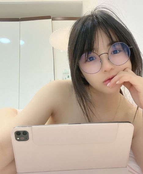 全免费看全黄裸体_BD韩语韩国电影在线观看